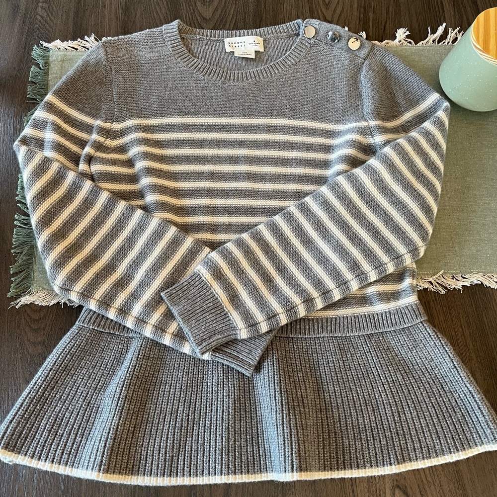 kate spade Broome Street Sweater Size Large Gray & Cream Stripes